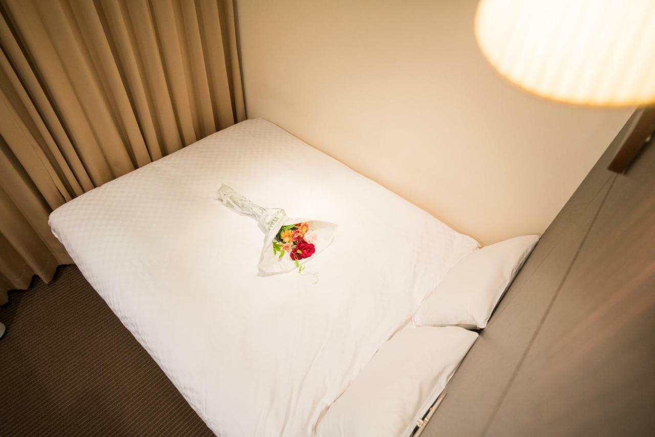 Floral Hotel - Nihonbashi โอซาก้า ภายนอก รูปภาพ