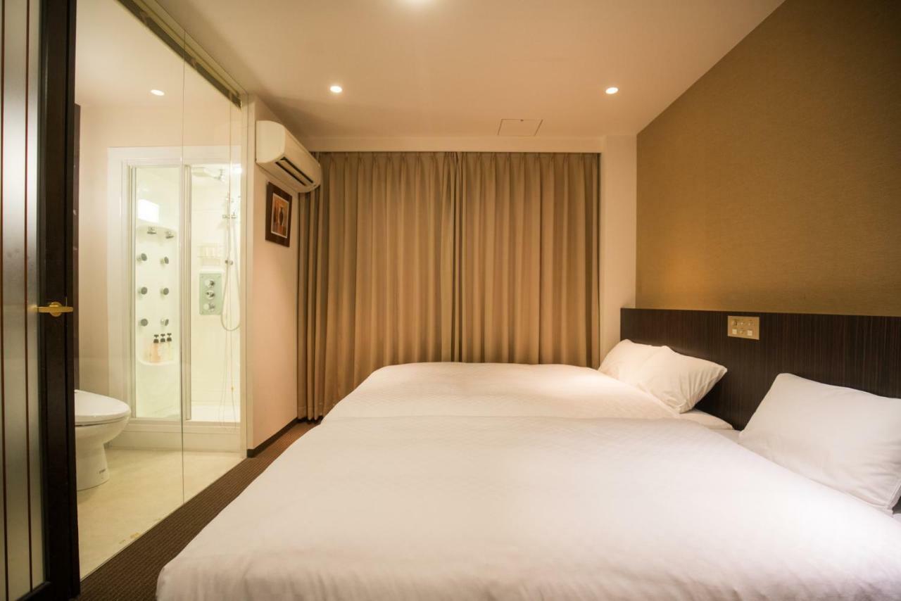 Floral Hotel - Nihonbashi โอซาก้า ภายนอก รูปภาพ
