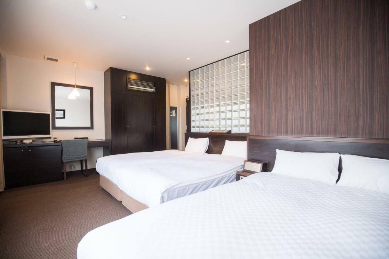 Floral Hotel - Nihonbashi โอซาก้า ภายนอก รูปภาพ